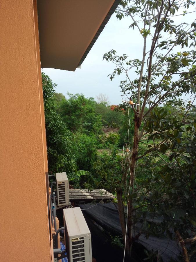 Hostel Chom Chan &